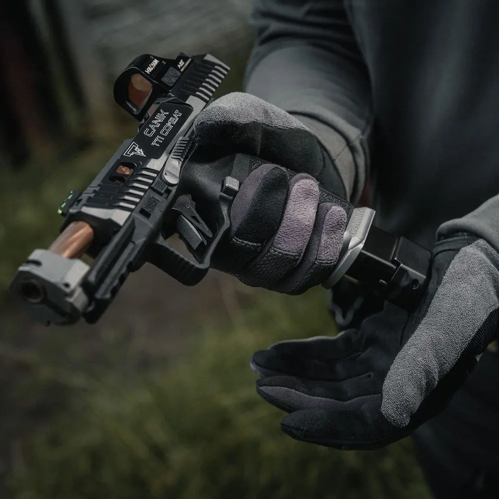 Pistolet Canik TTI Combat Smoke kal. 9x19 mm kompensator Quick-Attach